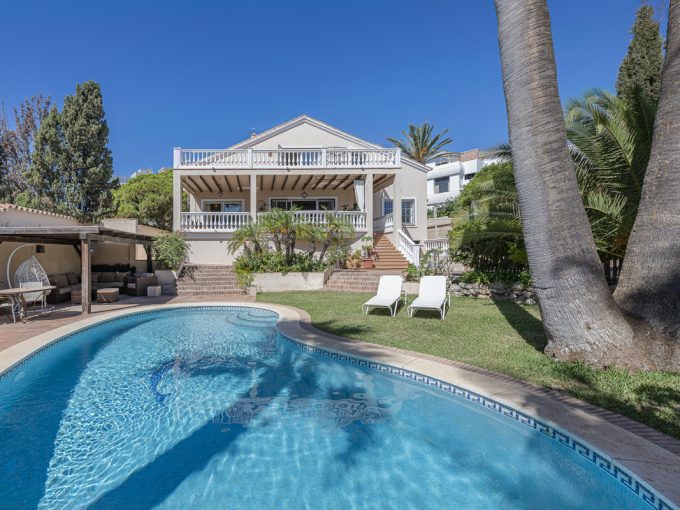 Villa de luxe à vendre à Costabella