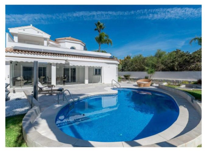 Luxury Villa for Sale in Marbesa