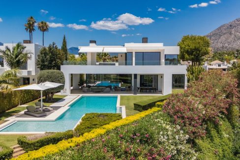 Luxury Villa for Sale in The Golden Mile