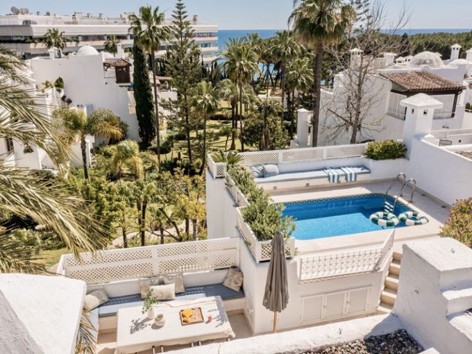 Flat for Sale in The Golden Mile