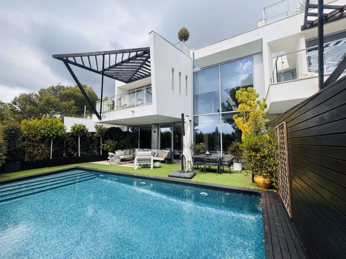 Villa de Venta en Sierra Blanca